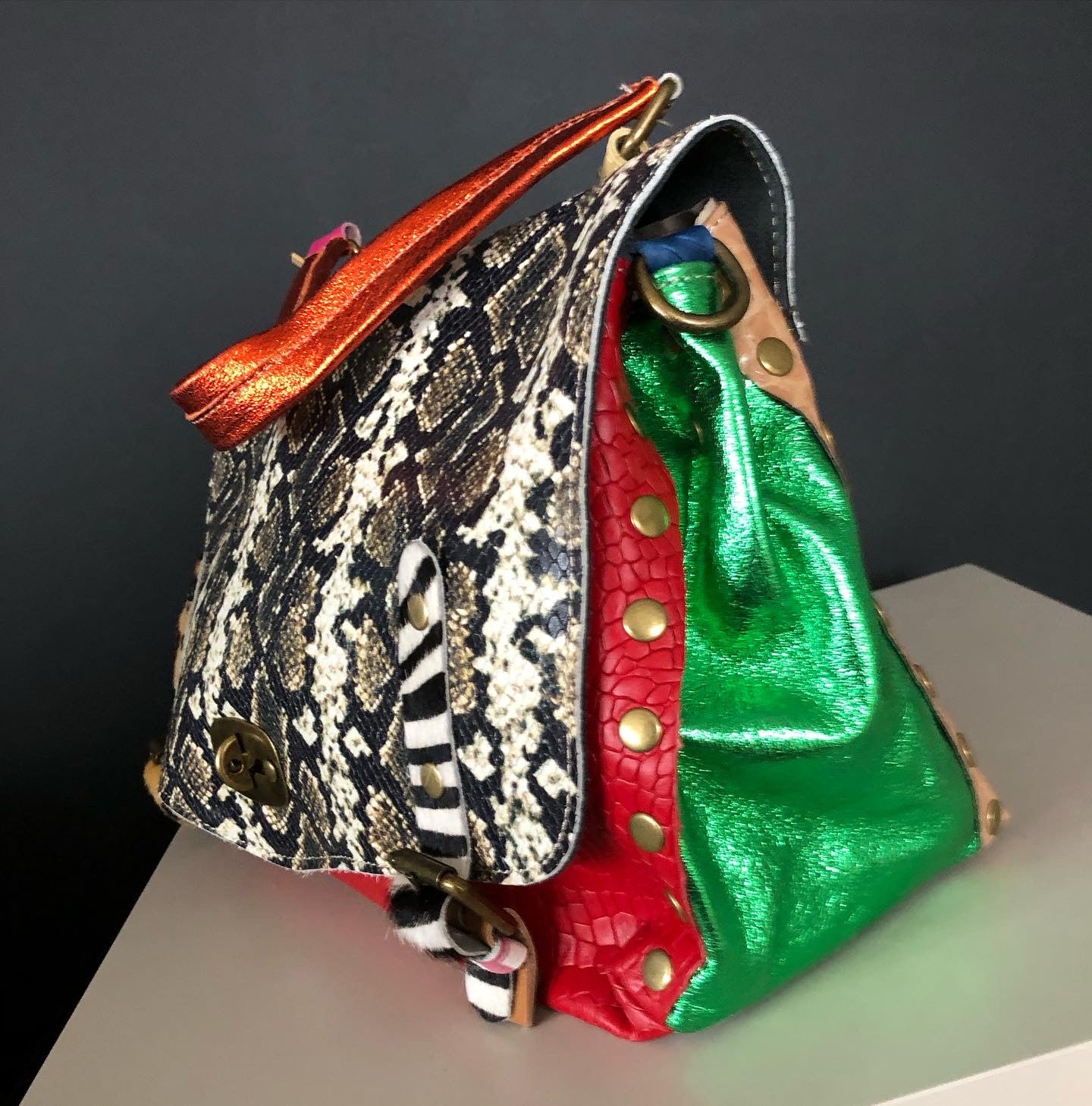 tas multi color